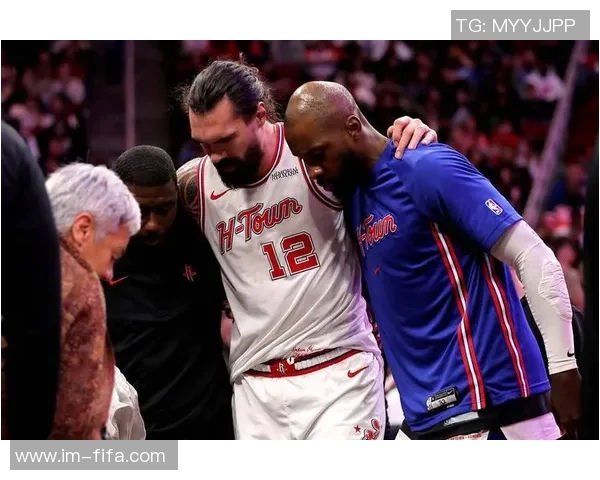 比卢普斯透露季前赛计划霍勒迪首战下半场缺席或尝试新先发阵容